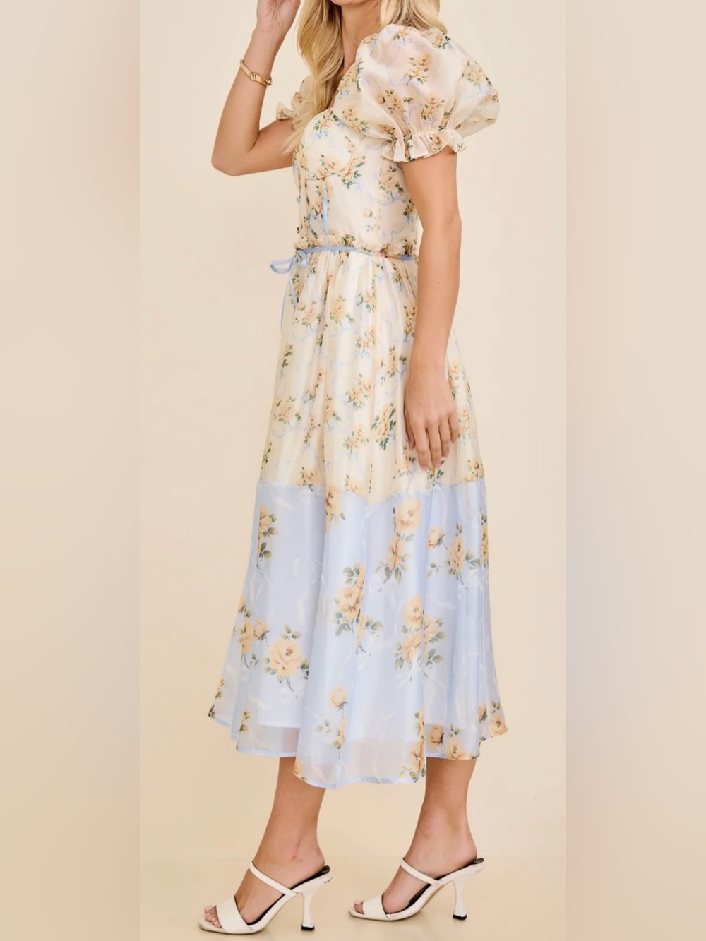 Romantic Floral Puff-Sleeve Dress - Picture 4 of 7